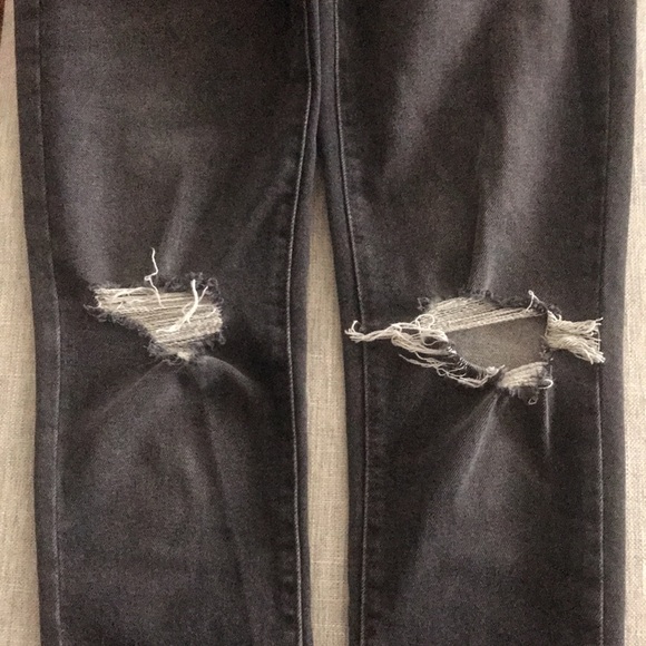 Levis 711 Ripped Knees Skinny Jeans - Picture 4 of 8